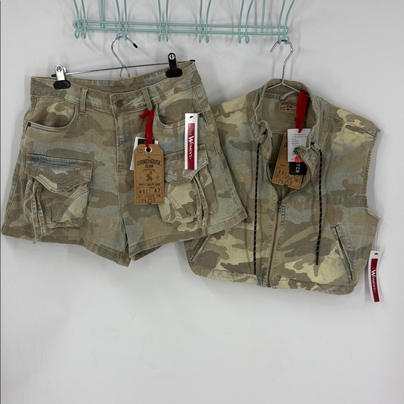 Grindhouse Pants - Grindhouse denim streetwear camo crop top and short set M NWT